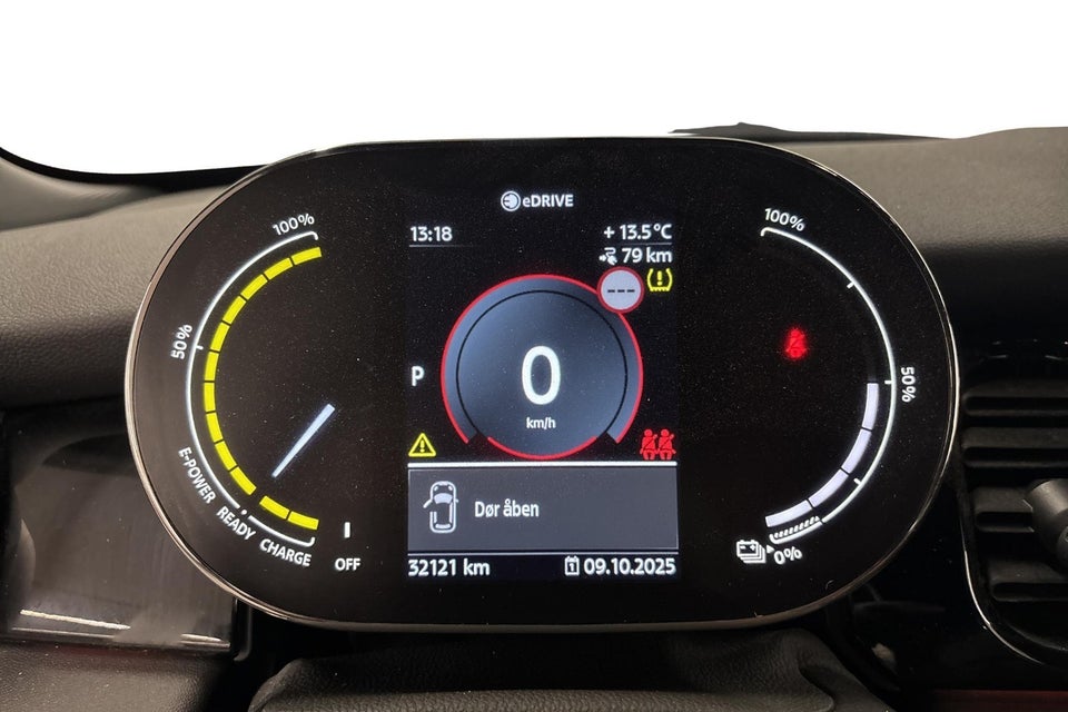 MINI Cooper SE Essential 3d