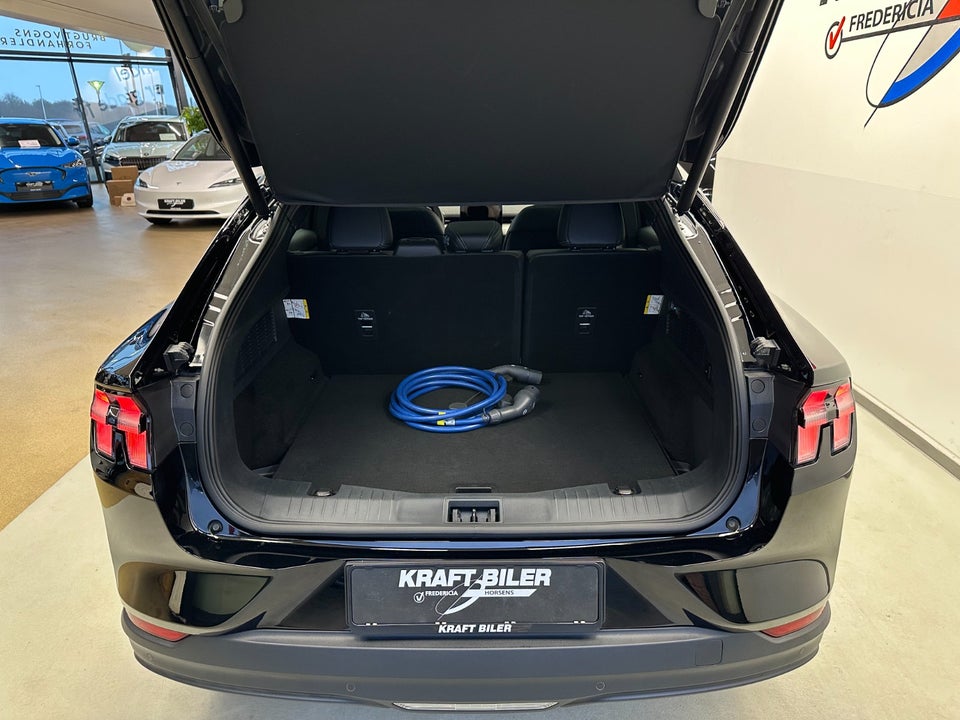 Ford Mustang Mach-E 75 Premium Standard Range 5d