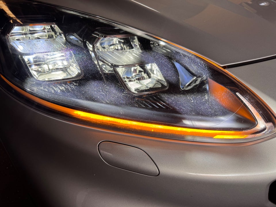 Ford Kuga 2,5 PHEV ST-Line X CVT 5d