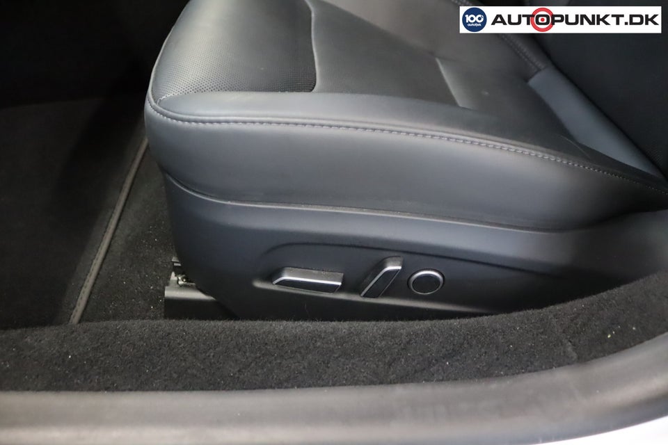 Tesla Model 3 Long Range AWD 4d