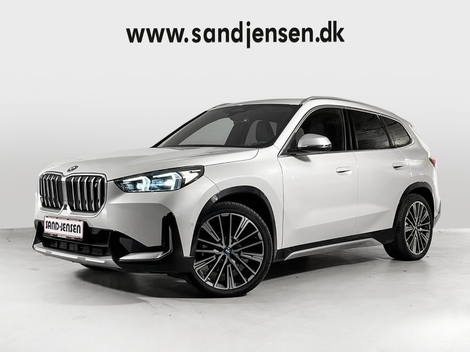 BMW iX1 xDrive30 X-Line 5d