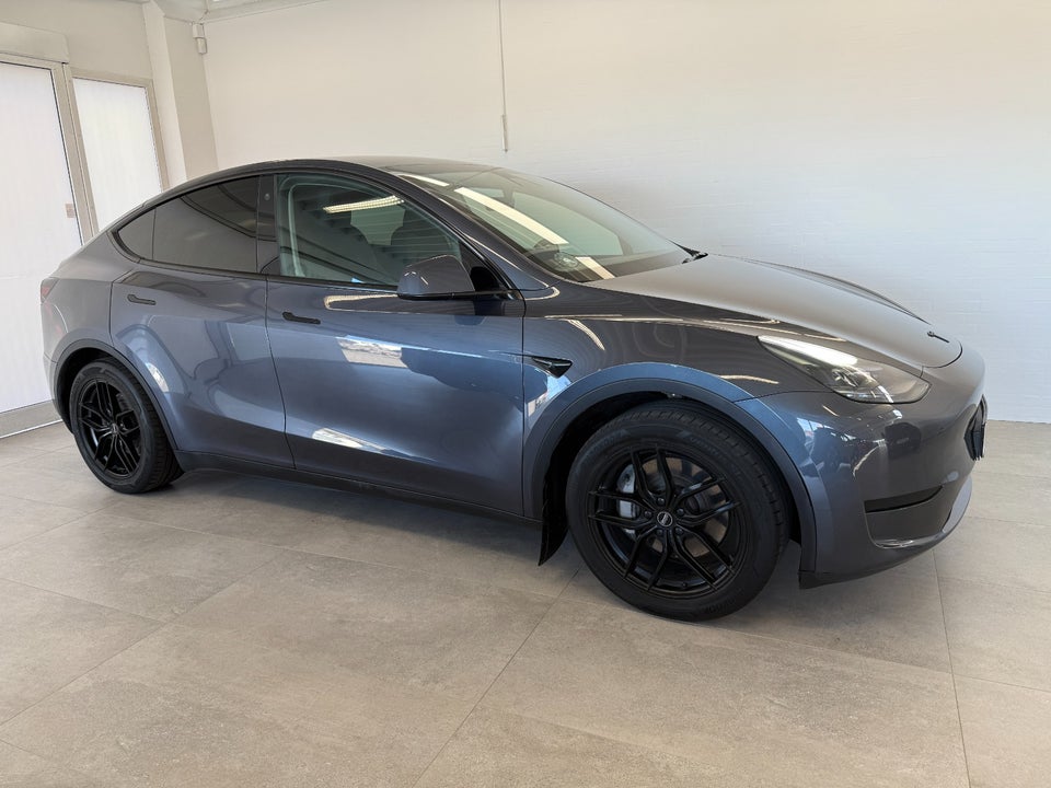 Tesla Model Y RWD 5d