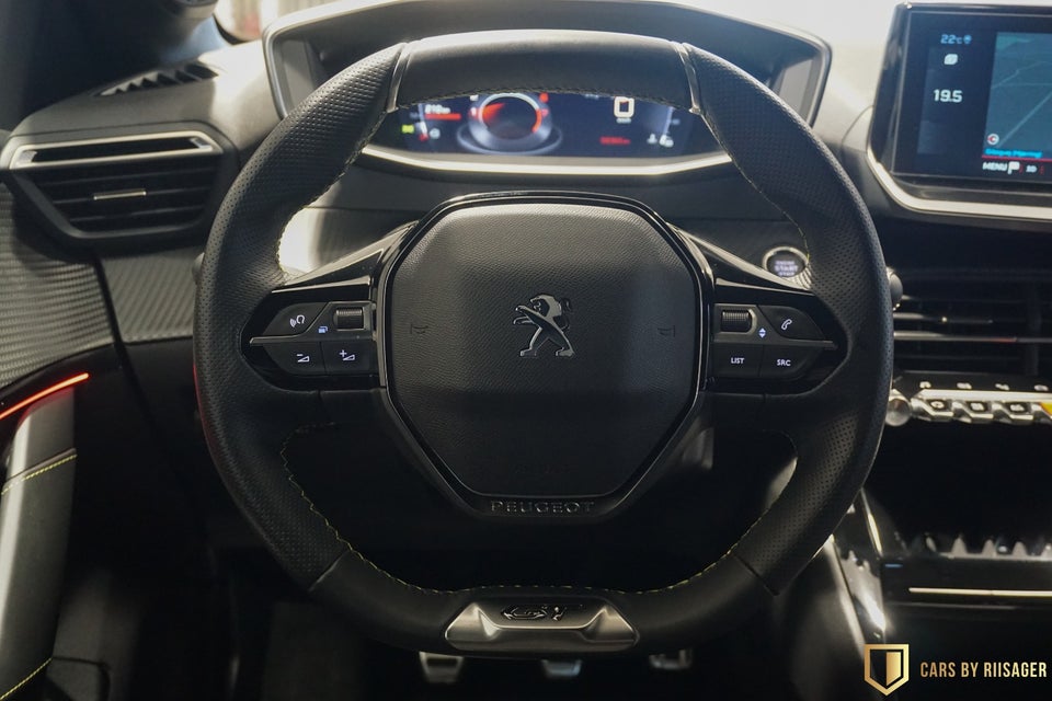 Peugeot 208 1,2 PureTech 100 GT 5d