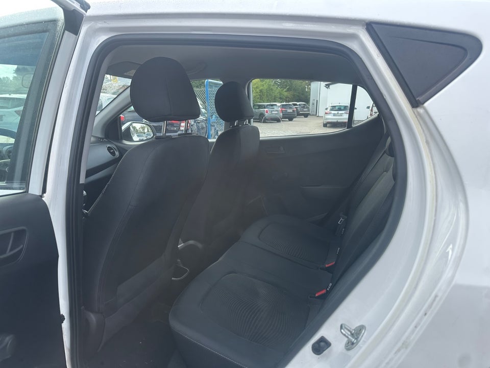 Hyundai i10 1,0 Touch 5d