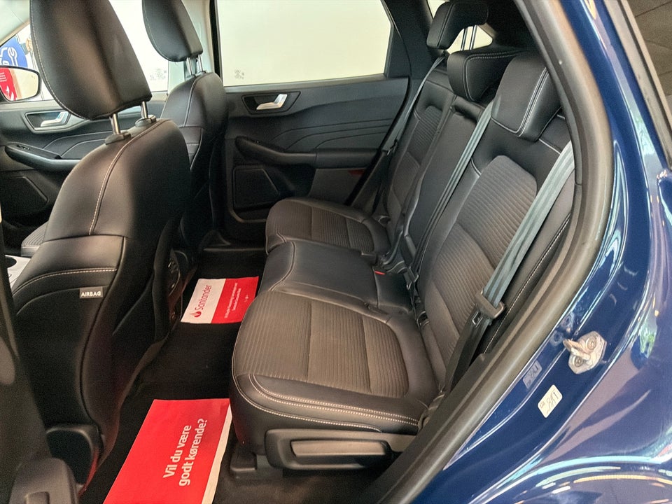 Ford Kuga 2,5 PHEV Titanium CVT 5d