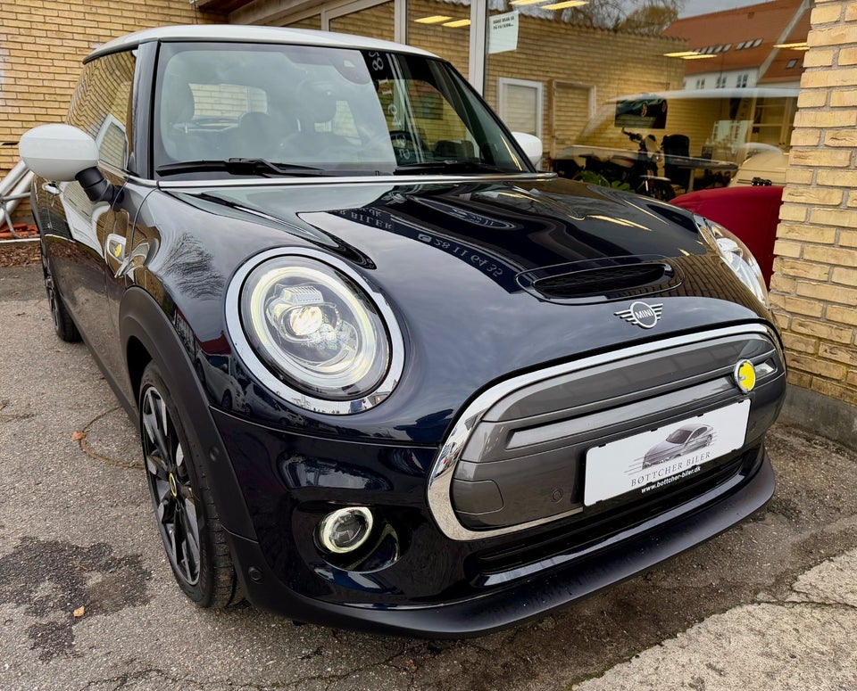 MINI Cooper SE Maximise 3d