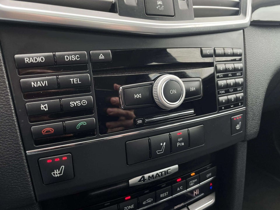 Mercedes E350 3,5 Elegance aut. 4Matic 4d