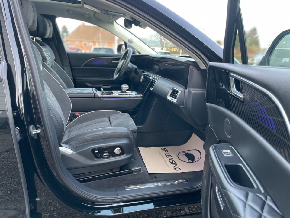 Hongqi E-HS9 99 Premium 5d