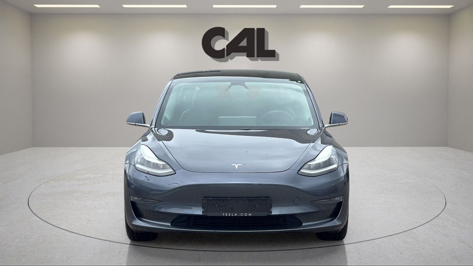 Tesla Model 3 Long Range AWD 4d