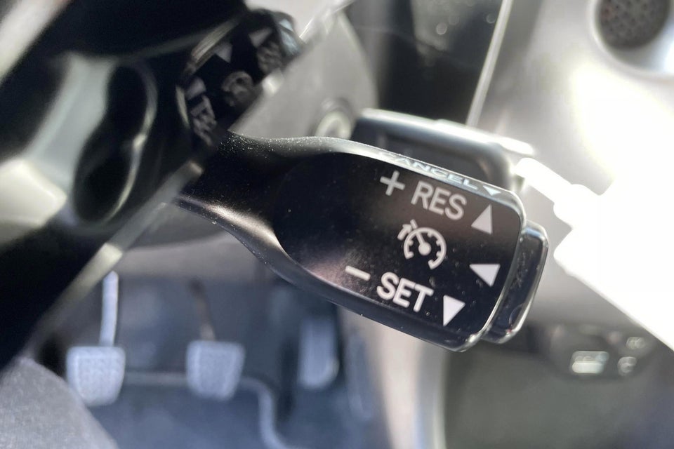 Toyota Aygo 1,0 VVT-i x-play 5d