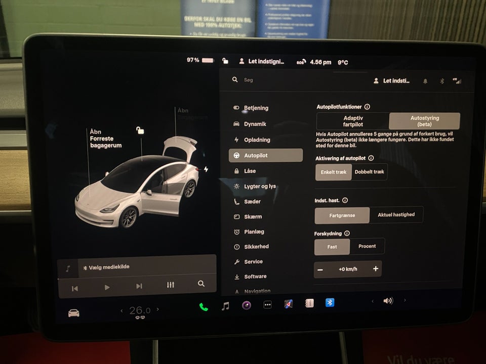 Tesla Model 3 Standard Range+ RWD 4d
