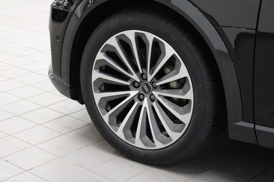 Audi e-tron 55 Advanced quattro 5d