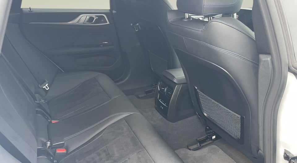 BMW i4 eDrive40 Fully Charged M-Sport 5d