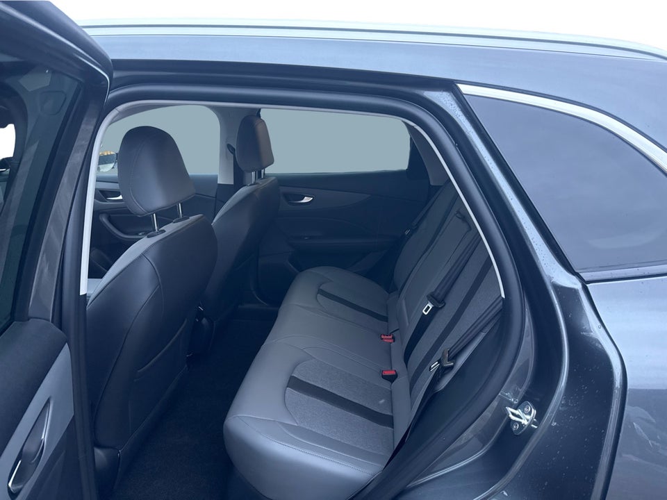 MG MGS5 64 Luxury 5d