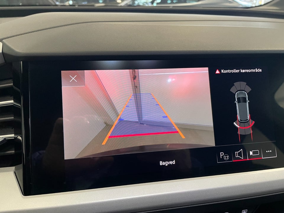 Audi Q4 e-tron 40 Advanced 5d