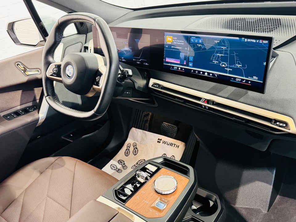 BMW iX xDrive40 Supercharged 5d