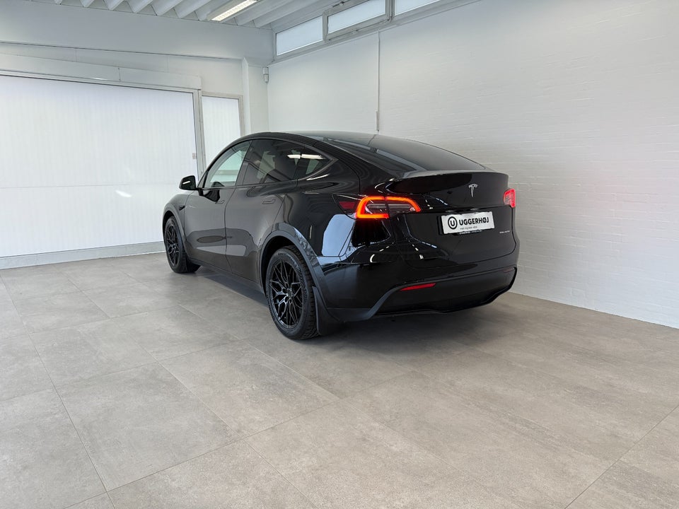 Tesla Model Y Long Range AWD 5d