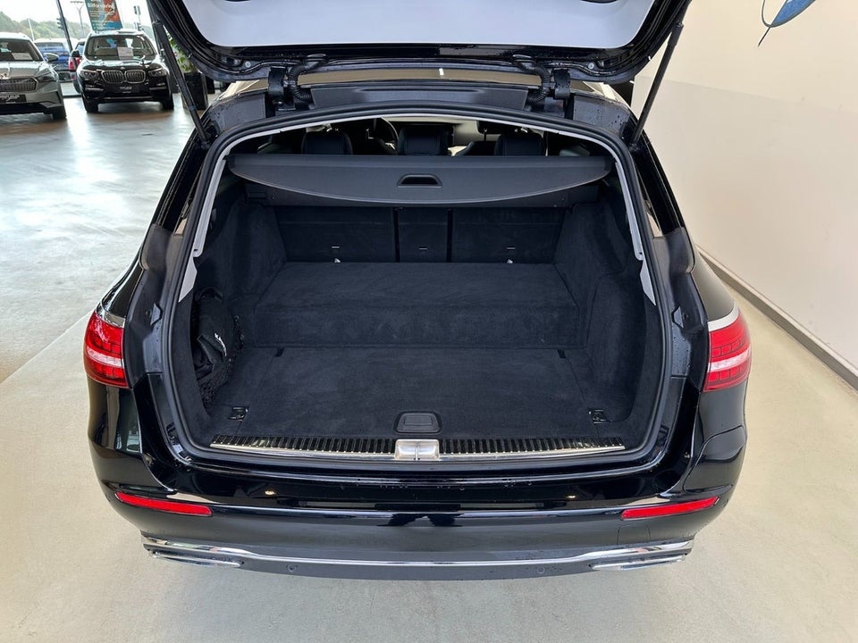 Mercedes E300 de 2,0 Business stc. aut. 5d