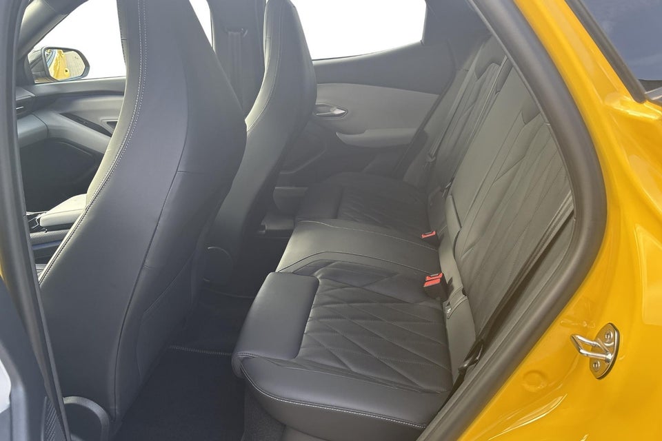 Ford Capri 77 Premium Extended Range 5d