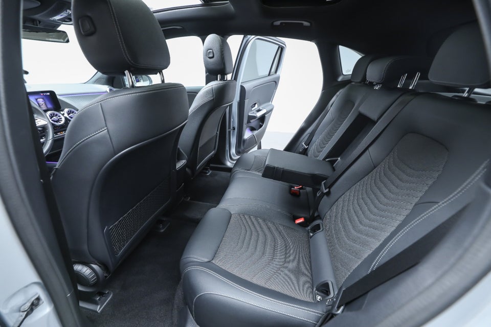 Mercedes EQA250+ Progressive Advance 5d