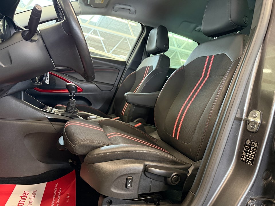 Opel Crossland 1,2 T 110 GS Line 5d