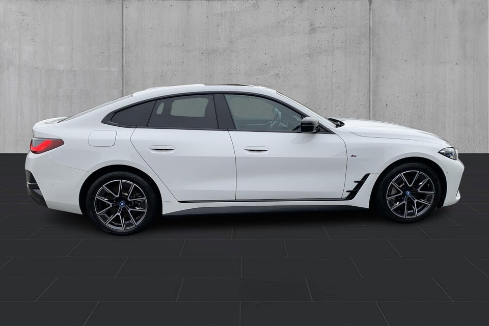 BMW i4 eDrive40 Fully Charged 5d