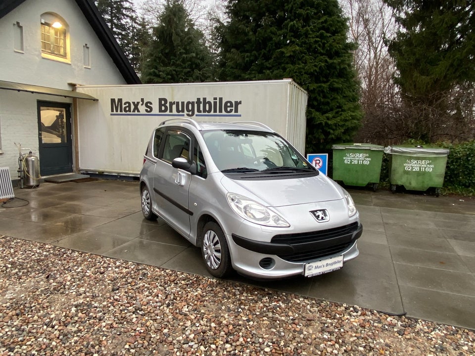 Peugeot 1007 1,4 City 3d