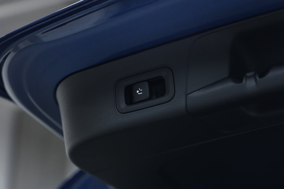 Mercedes EQB350 AMG Advance Plus 4Matic 5d