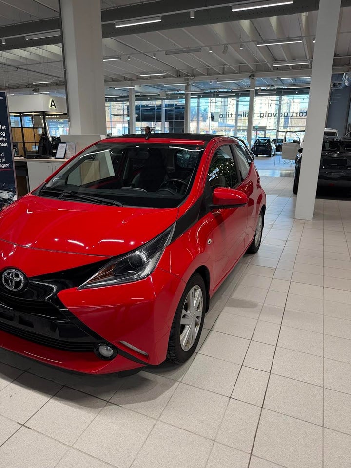 Toyota Aygo 1,0 VVT-i x-sky 5d
