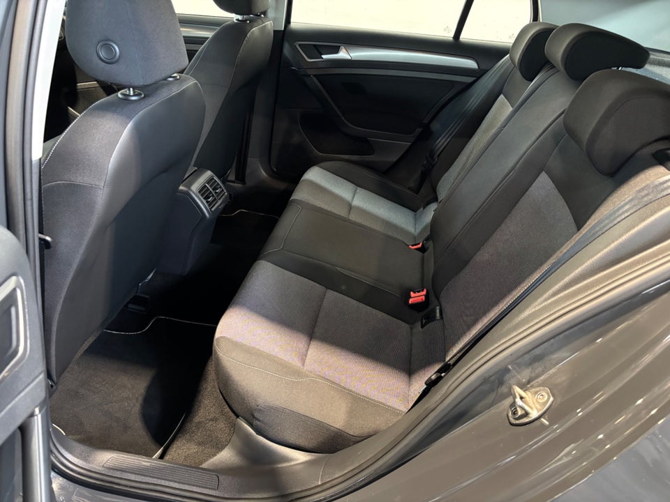 VW Golf VII 1,4 TSi 122 Edition 40 BMT 5d