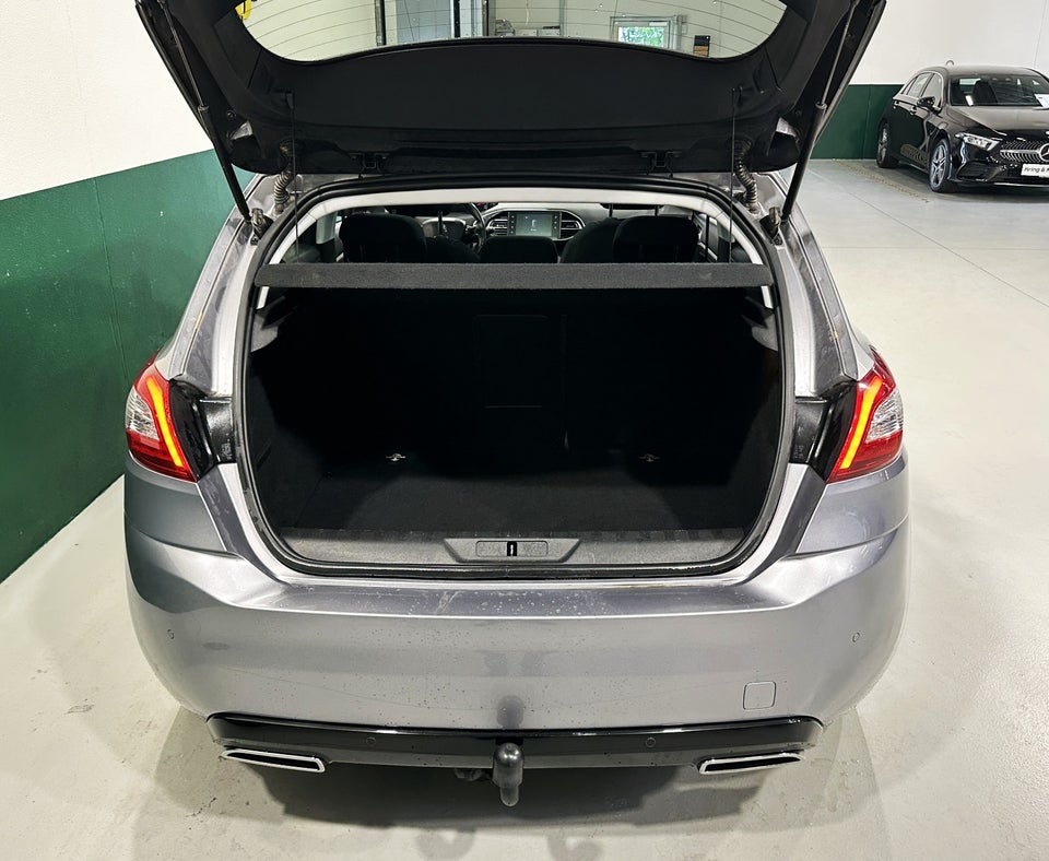 Peugeot 308 1,6 BlueHDi 120 Desire Sky 5d