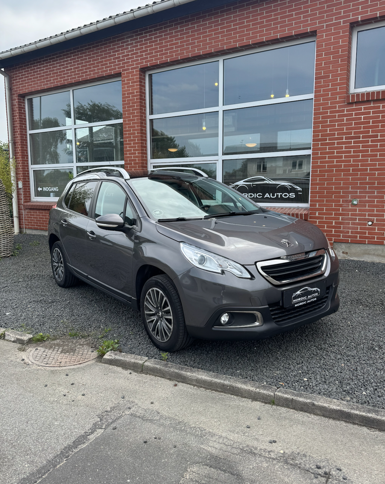 Peugeot 2008 1,2 VTi 82 Active Sky 5d