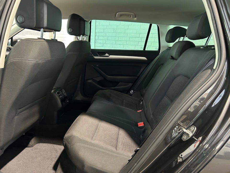 VW Passat 2,0 TDi 150 Comfortline Premium Variant DSG 5d