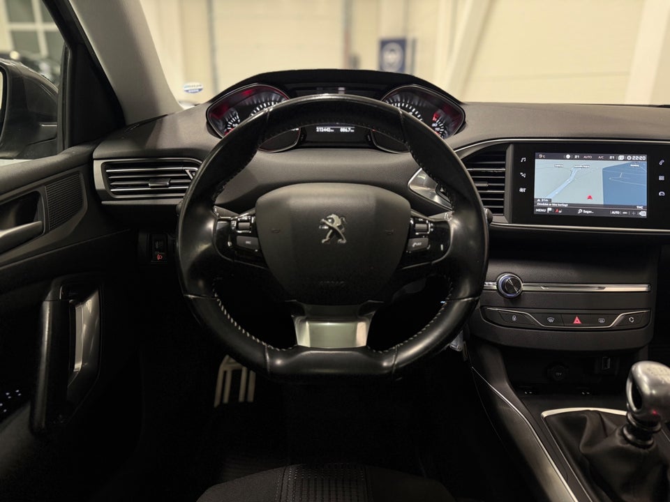 Peugeot 308 1,6 BlueHDi 120 Allure Sky 5d