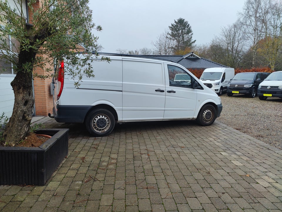 Mercedes Vito 113 2,2 CDi Standard L 5d