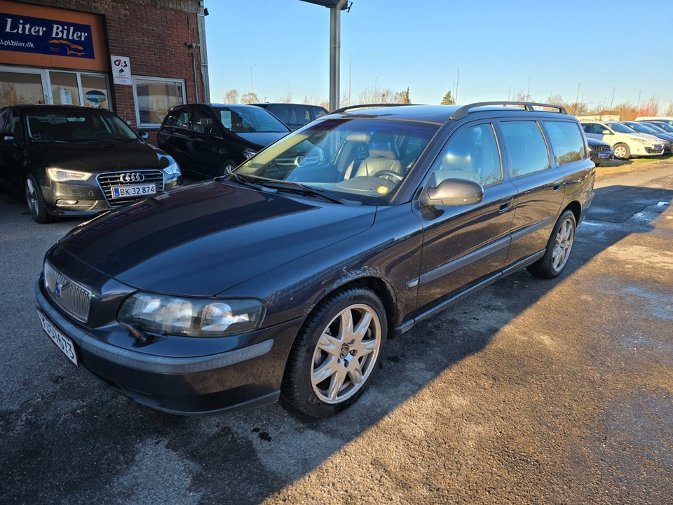 Volvo V70 2,4  5d