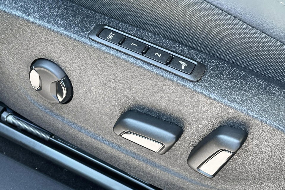 Skoda Enyaq 85 iV Loft 5d