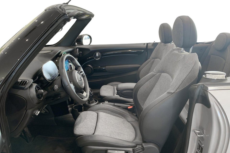 MINI Cooper S 2,0 Essential Cabriolet aut. 2d
