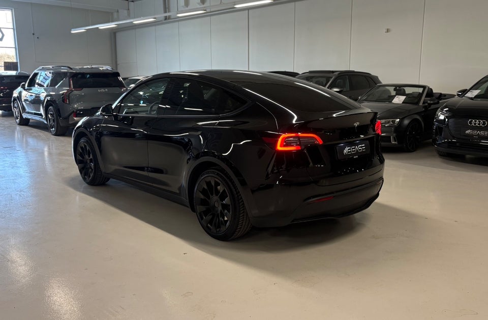 Tesla Model Y Long Range AWD 5d