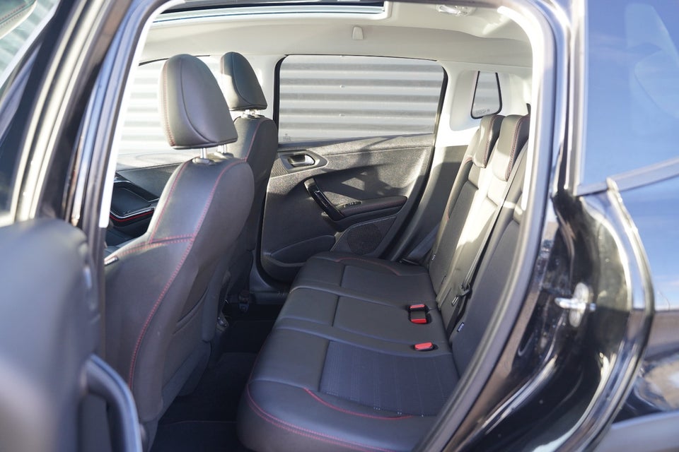 Peugeot 2008 1,6 BlueHDi 100 GT Line 5d