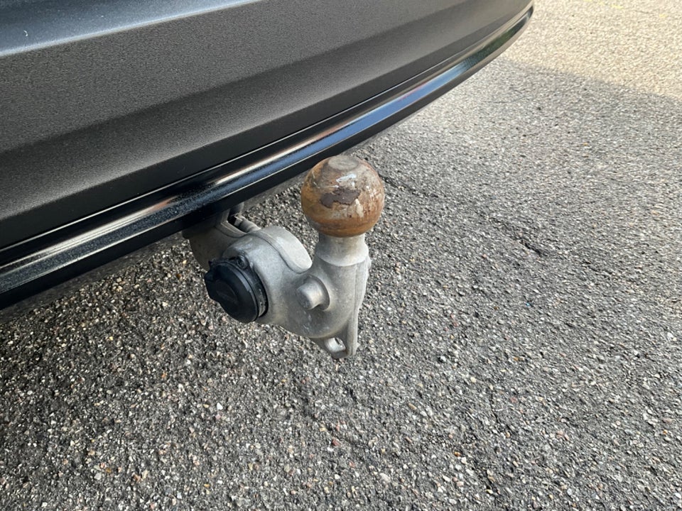 Volvo XC40 ReCharge Extended Range Plus 5d