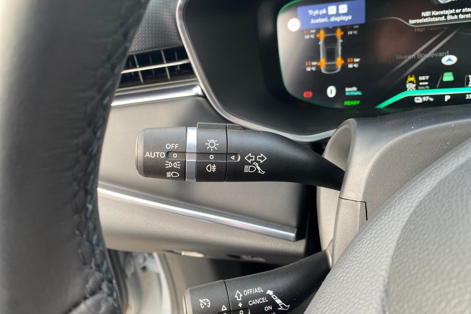 MG Marvel R Performance 5d