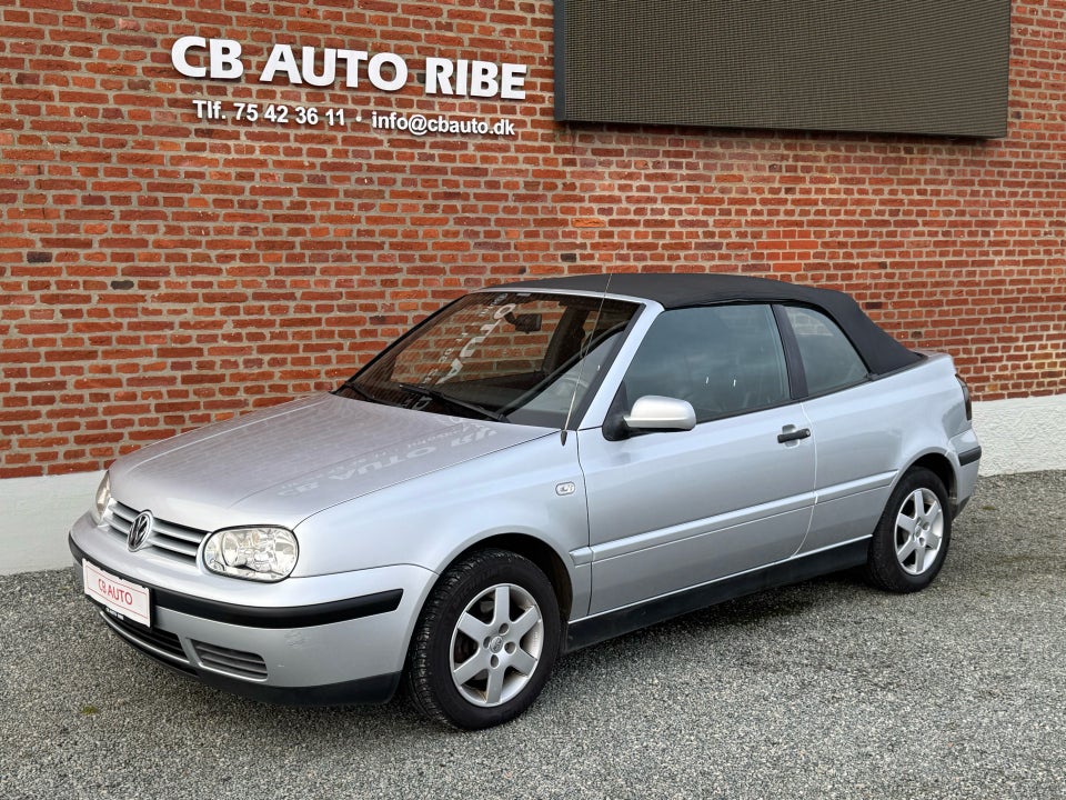 VW Golf IV 2,0 Highline Cabriolet 2d