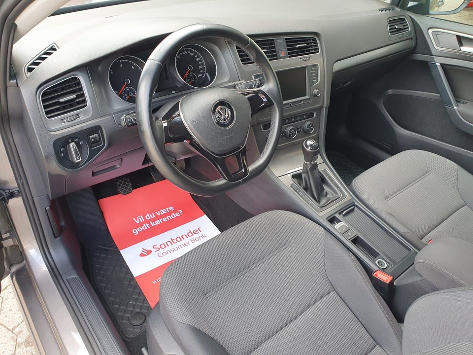 VW Golf VII 1,6 TDi 105 Comfortline BMT 5d