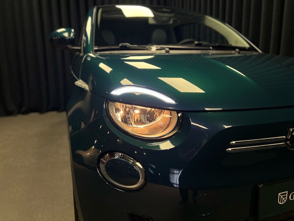 Fiat 500e 42 Icon Plus 3d