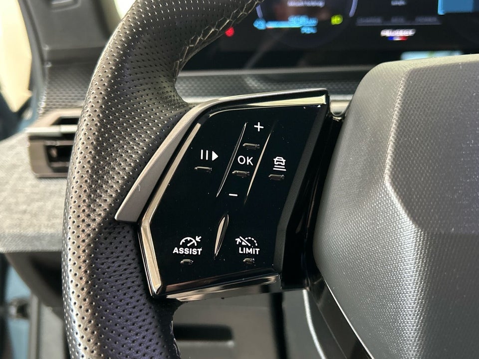 Peugeot e-5008 77 GT Pack 7prs 5d