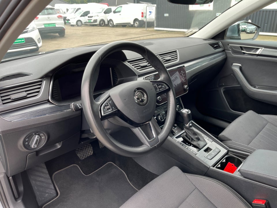 Skoda Superb 1,4 TSi iV Plus Combi DSG 5d