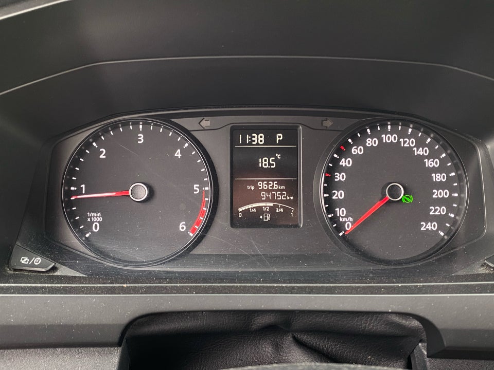 VW Transporter 2,0 TDi 180 Kassevogn DSG lang