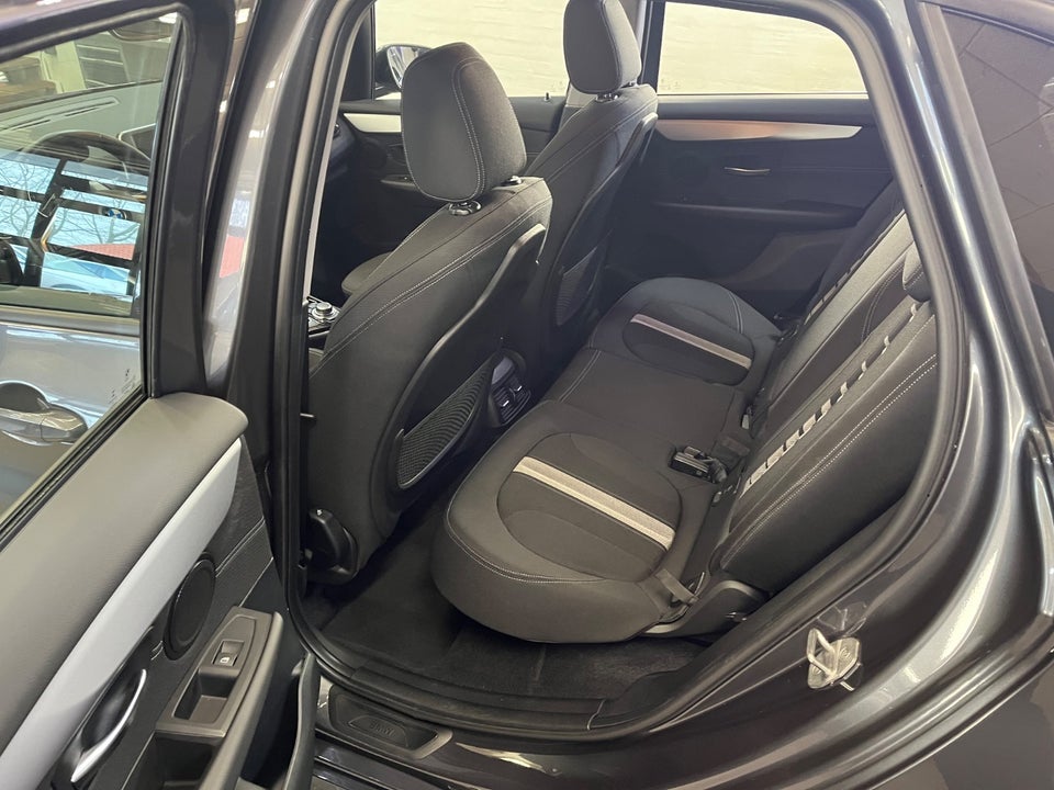 BMW 220i 2,0 Active Tourer Advantage aut. 5d