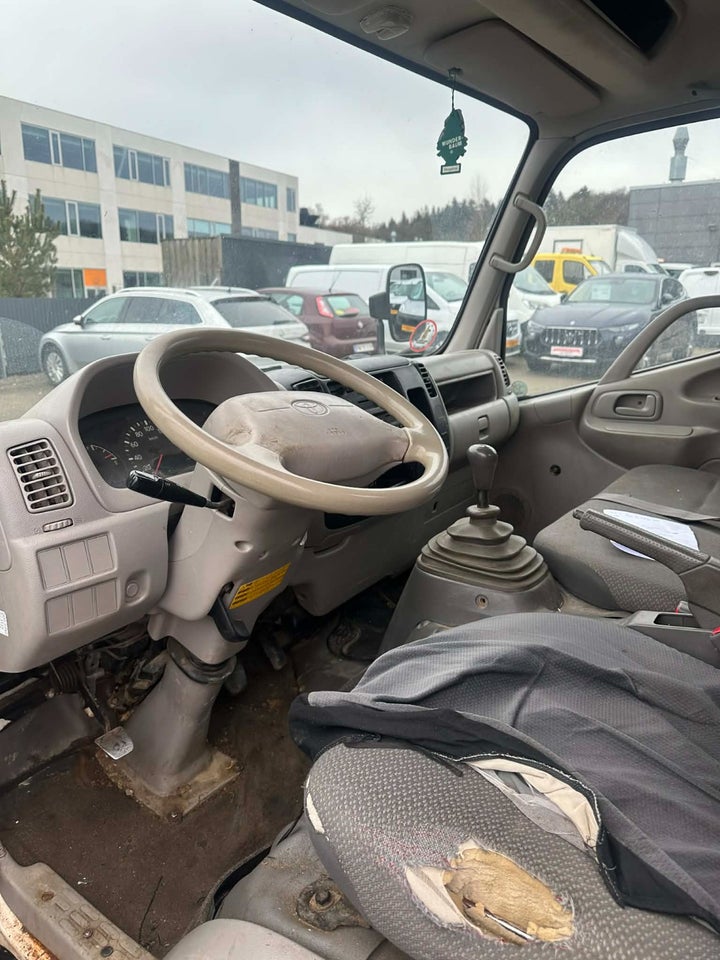 Toyota Dyna 100 2,5 D-4D S.Kab m/alulad 2d